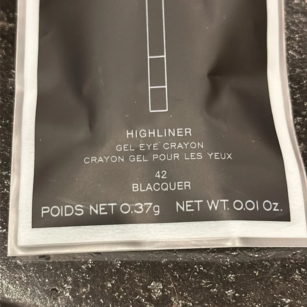 TRAVEL SIZE BUNDLE MARC JACOBS LIPSTICK GLOSS AND HIGHLINER. NIP